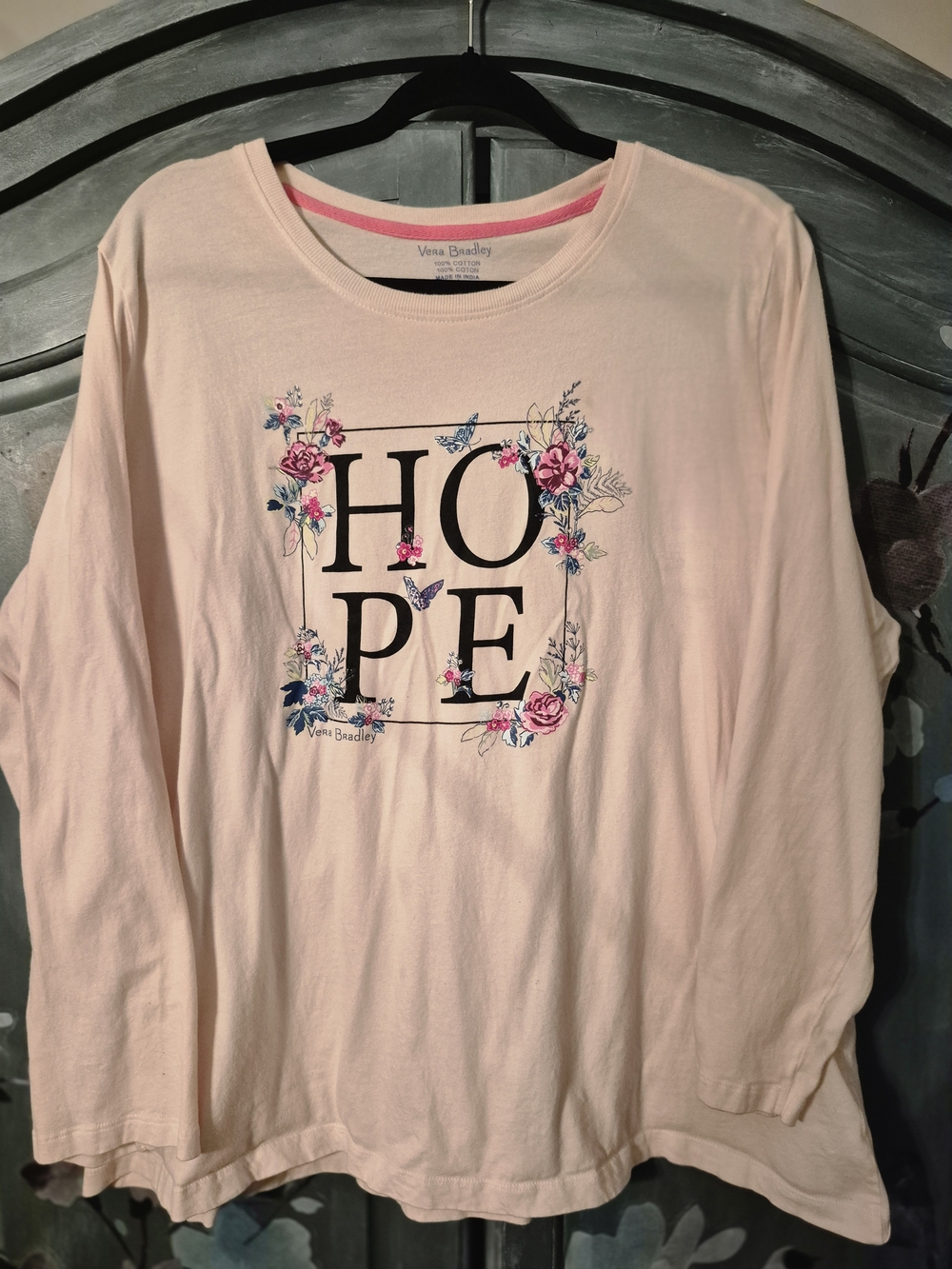 VERA BRADLEY Cream 'Hope' Long-Sleeve Graphic Tee